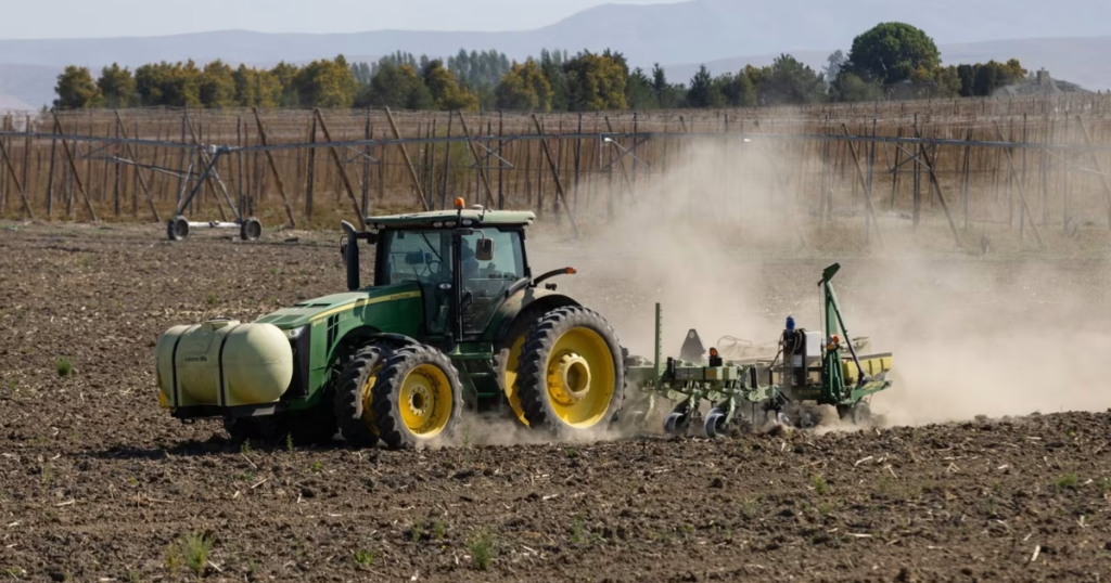 Fertilizer Shortage Threatens West African Agriculture Amid Strait of Hormuz Blockade