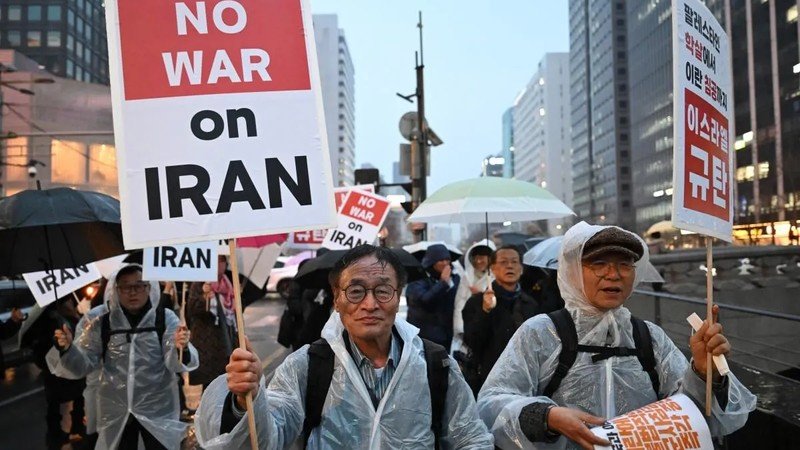 The Profit Shift: Impact of the Iran War on US and Iranian Businesses